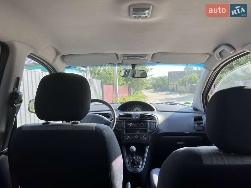 Минивэн Hyundai Matrix 2008 в Котельве