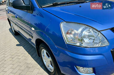 Минивэн Hyundai Matrix 2010 в 