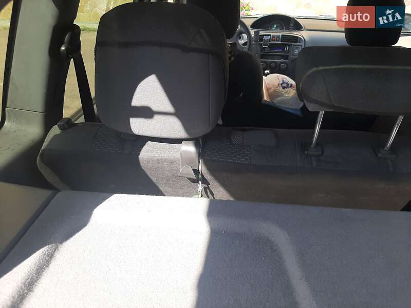 Минивэн Hyundai Matrix 2006 в Белогородке
