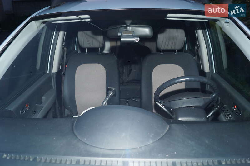 Мінівен Hyundai Matrix 2010 в Києві