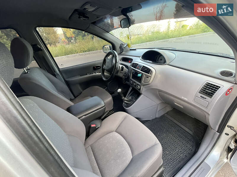 Минивэн Hyundai Matrix 2007 в Киеве