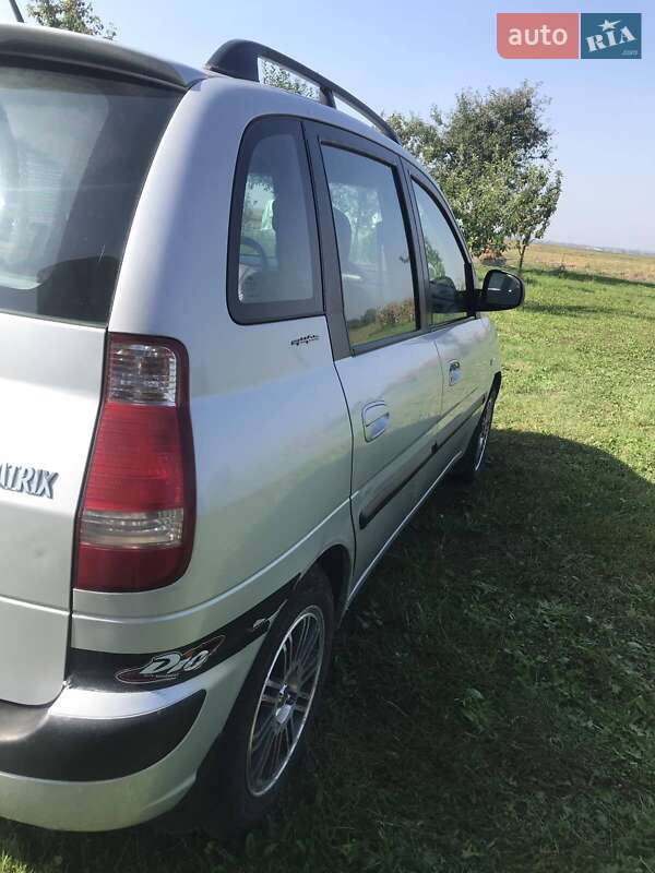 Минивэн Hyundai Matrix 2007 в Буске