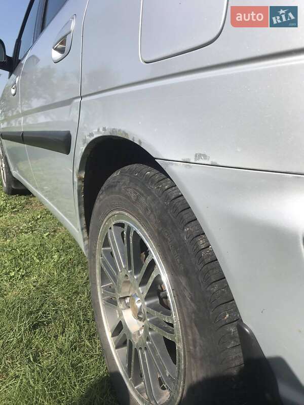 Минивэн Hyundai Matrix 2007 в Буске