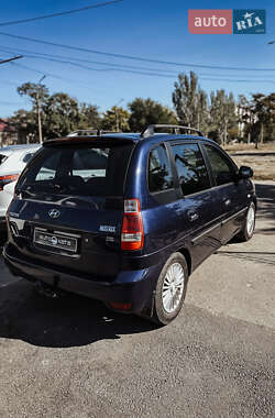 Минивэн Hyundai Matrix 2008 в 