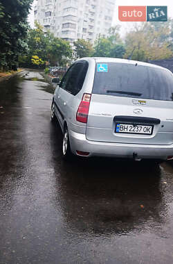 Мінівен Hyundai Matrix 2008 в 
