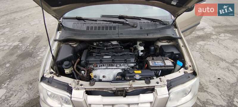Мінівен Hyundai Matrix 2006 в Дніпрі