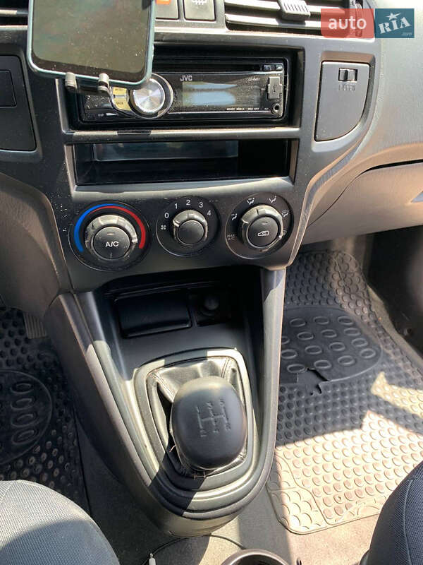 Минивэн Hyundai Matrix 2008 в Луцке