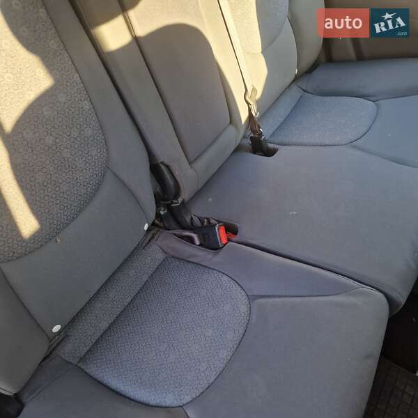 Минивэн Hyundai Matrix 2006 в Ивано-Франковске фото 35 Минивэн Hyundai Matrix 2006 в Ивано-Франковске