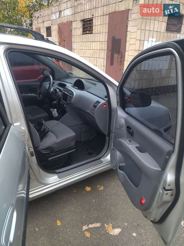 Минивэн Hyundai Matrix 2007 в Киеве фото 12 Минивэн Hyundai Matrix 2007 в Киеве