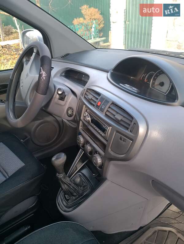 Мінівен Hyundai Matrix 2007 в Вінниці фото 14 Мінівен Hyundai Matrix 2007 в Вінниці