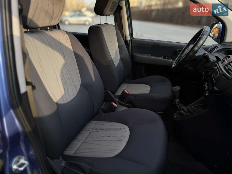 Мінівен Hyundai Matrix 2008 в Дніпрі