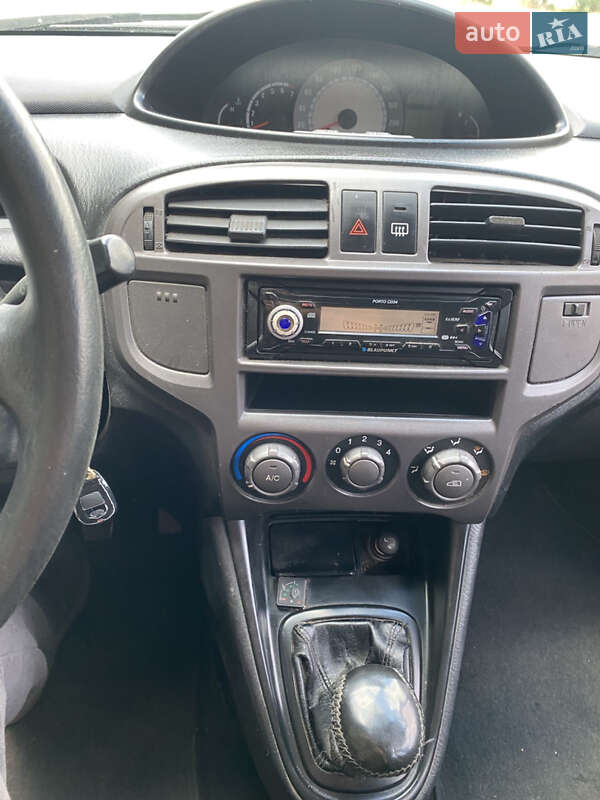 Мінівен Hyundai Matrix 2001 в Полтаві