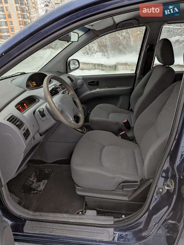 Минивэн Hyundai Matrix 2007 в Киеве