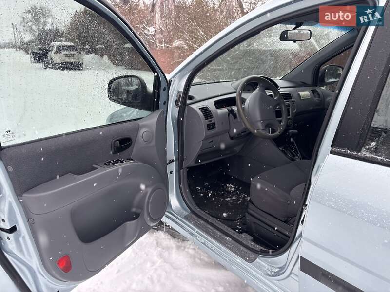 Минивэн Hyundai Matrix 2008 в Макарове