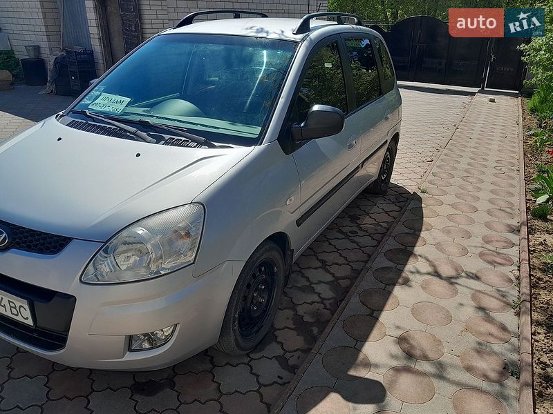 Минивэн Hyundai Matrix 2008 в Бершади