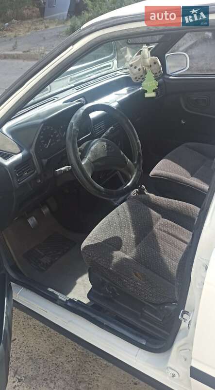 Седан Hyundai Pony 1992 в Миколаєві