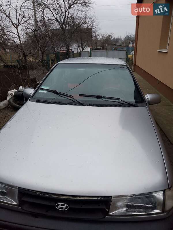 Хэтчбек Hyundai Pony 1992 в Ровно