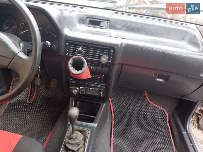 Хэтчбек Hyundai Pony 1992 в Ровно