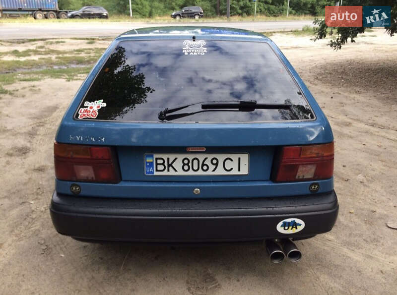 Седан Hyundai Pony 1994 в Киеве