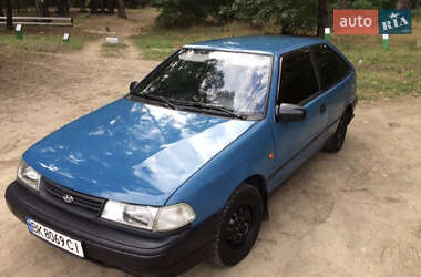 Седан Hyundai Pony 1994 в 