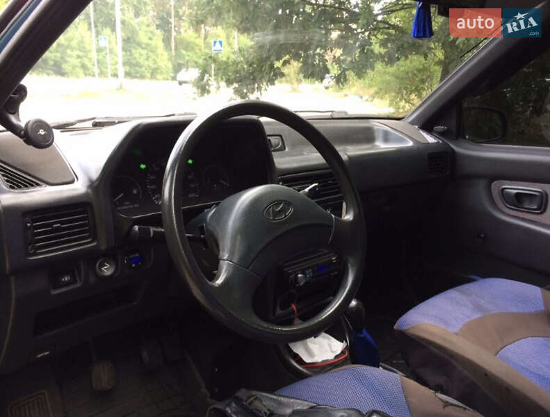 Седан Hyundai Pony 1994 в Киеве