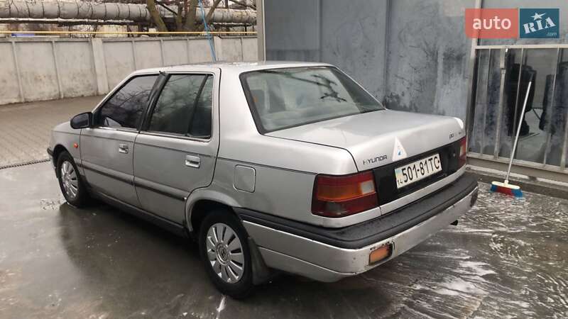 Седан Hyundai Pony 1994 в Києві