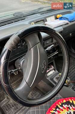 Хэтчбек Hyundai Pony 1992 в 