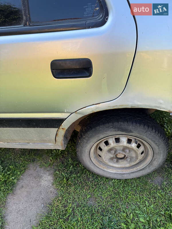 Седан Hyundai Pony 1992 в Львові