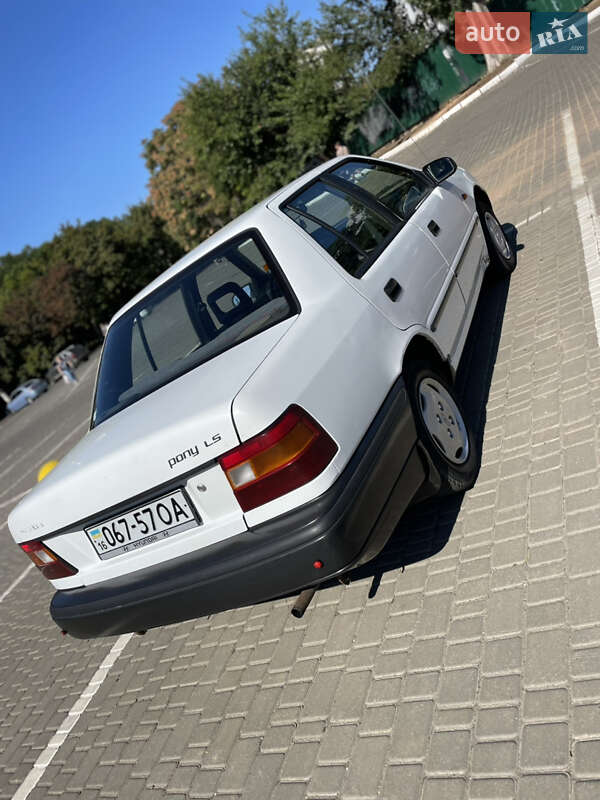 Седан Hyundai Pony 1994 в Одессе