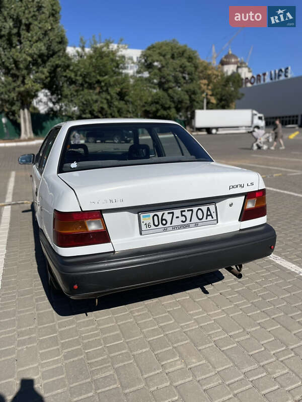 Седан Hyundai Pony 1994 в Одессе
