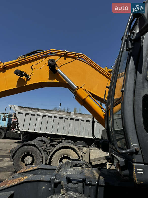 Екскаватор навантажувач Hyundai R 200-W7 2007 в Білій Церкві