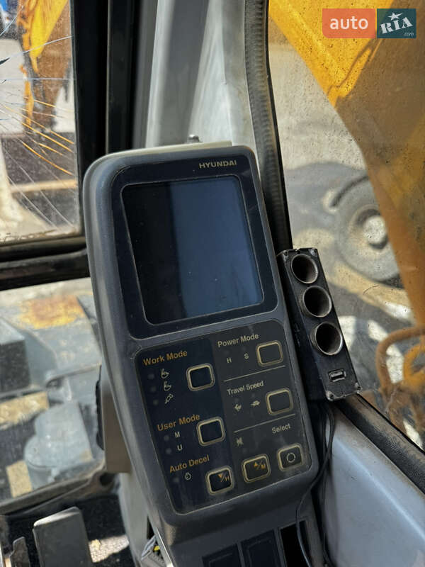 Екскаватор навантажувач Hyundai R 200-W7 2007 в Білій Церкві