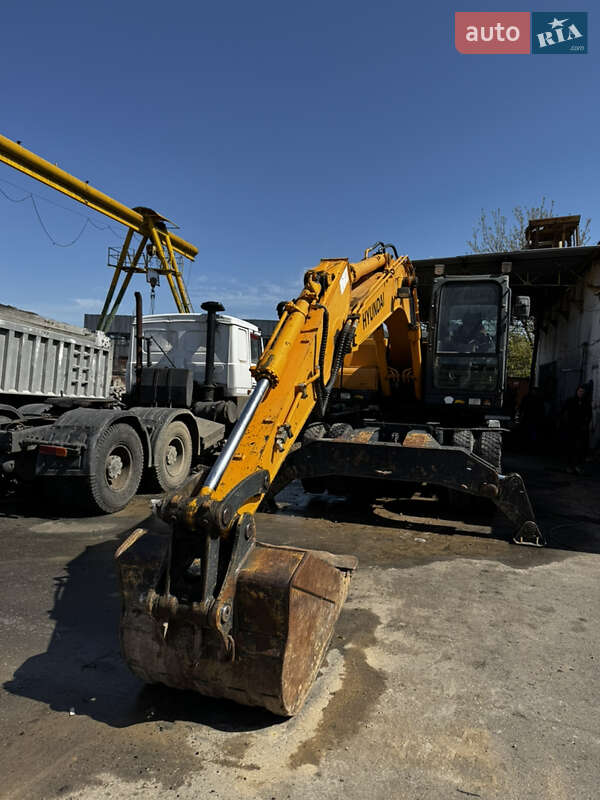 Екскаватор навантажувач Hyundai R 200-W7 2007 в Білій Церкві