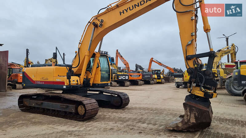 Гусеничный экскаватор Hyundai R 250 NLC-9 2012 в Одессе