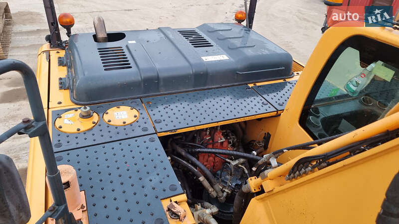 Гусеничный экскаватор Hyundai R 250 NLC-9 2012 в Одессе