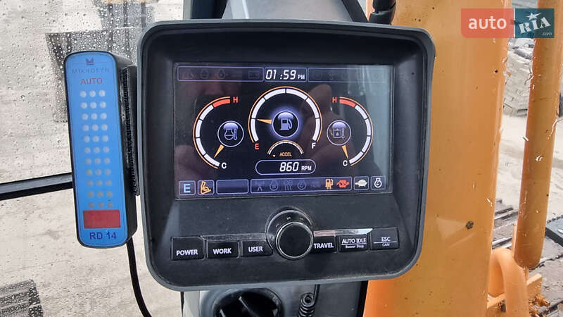 Гусеничный экскаватор Hyundai R 250 NLC-9 2012 в Одессе