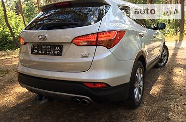 Внедорожник / Кроссовер Hyundai Santa FE 2014 в Киеве