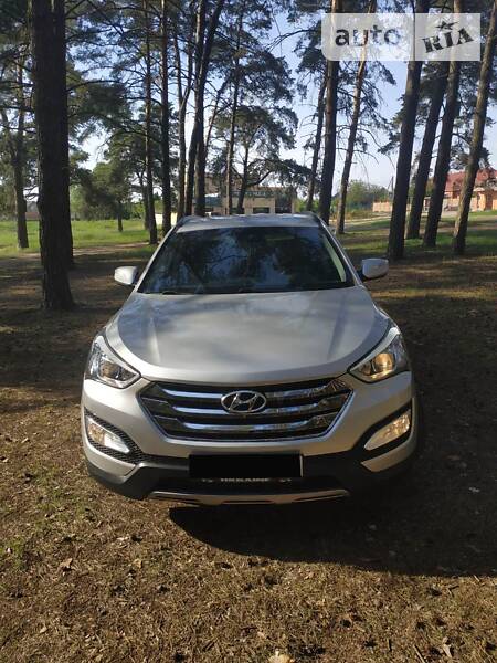 Внедорожник / Кроссовер Hyundai Santa FE 2014 в Сумах