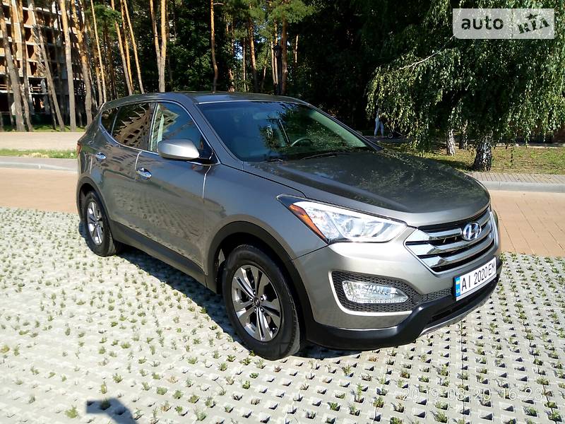 Внедорожник / Кроссовер Hyundai Santa FE 2015 в Киеве