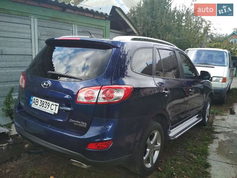 Внедорожник / Кроссовер Hyundai Santa FE 2010 в Виннице