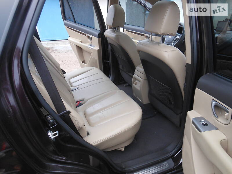Позашляховик / Кросовер Hyundai Santa FE 2010 в Новгород-Сіверському