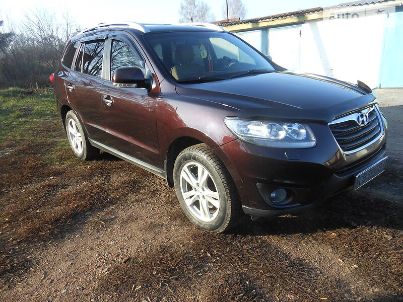 Позашляховик / Кросовер Hyundai Santa FE 2010 в Новгород-Сіверському