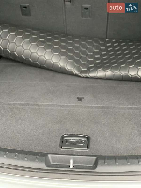 Позашляховик / Кросовер Hyundai Santa FE 2015 в Дніпрі