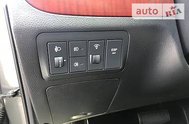 Позашляховик / Кросовер Hyundai Santa FE 2007 в 