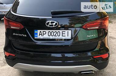 Позашляховик / Кросовер Hyundai Santa FE 2017 в 