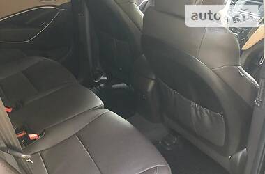 Позашляховик / Кросовер Hyundai Santa FE 2017 в 
