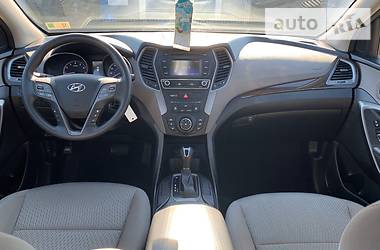 Позашляховик / Кросовер Hyundai Santa FE 2016 в 