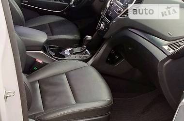 Позашляховик / Кросовер Hyundai Santa FE 2015 в 