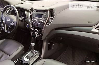 Позашляховик / Кросовер Hyundai Santa FE 2015 в 