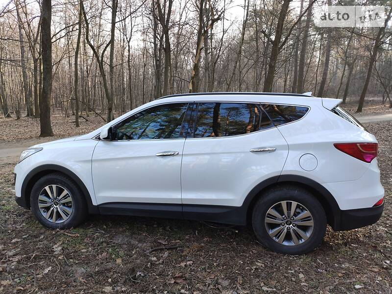 Позашляховик / Кросовер Hyundai Santa FE 2014 в Києві
